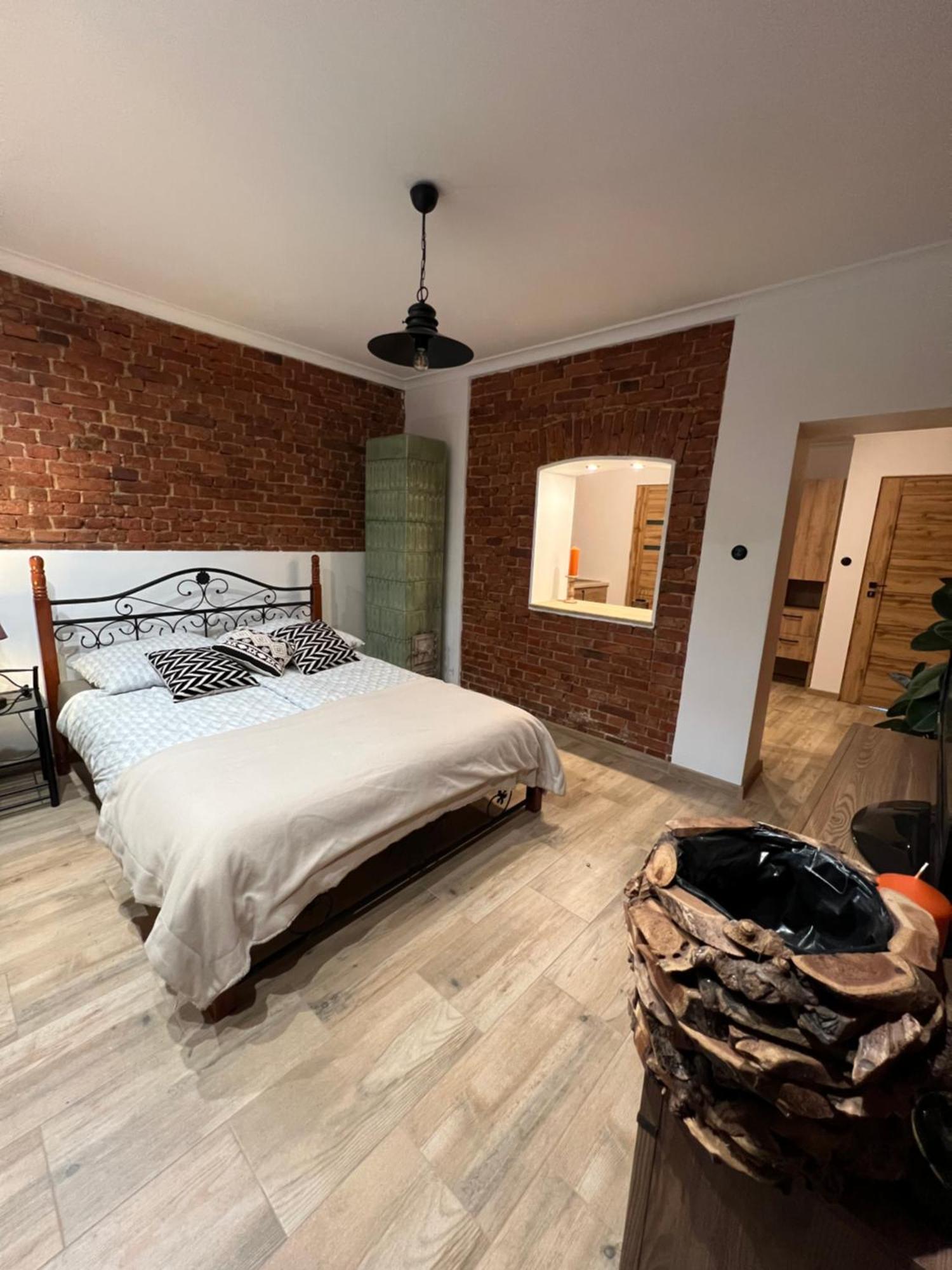 Apartamenty K9 Kalwaria Zebrzydowska Bagian luar foto