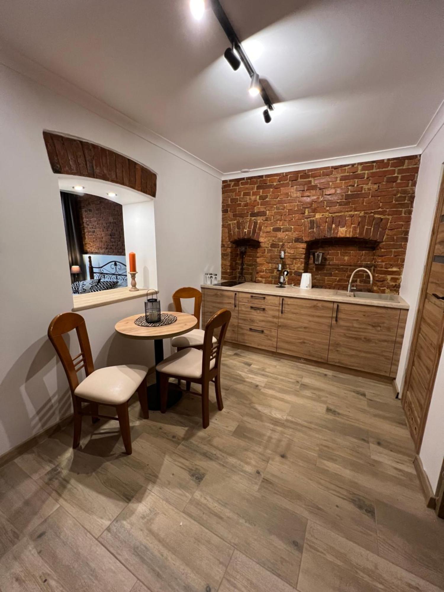 Apartamenty K9 Kalwaria Zebrzydowska Bagian luar foto